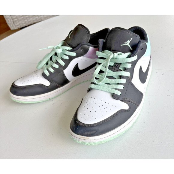 Size 13 - Air Jordan 1 SE Low Tie Dye - Picture 1 of 8